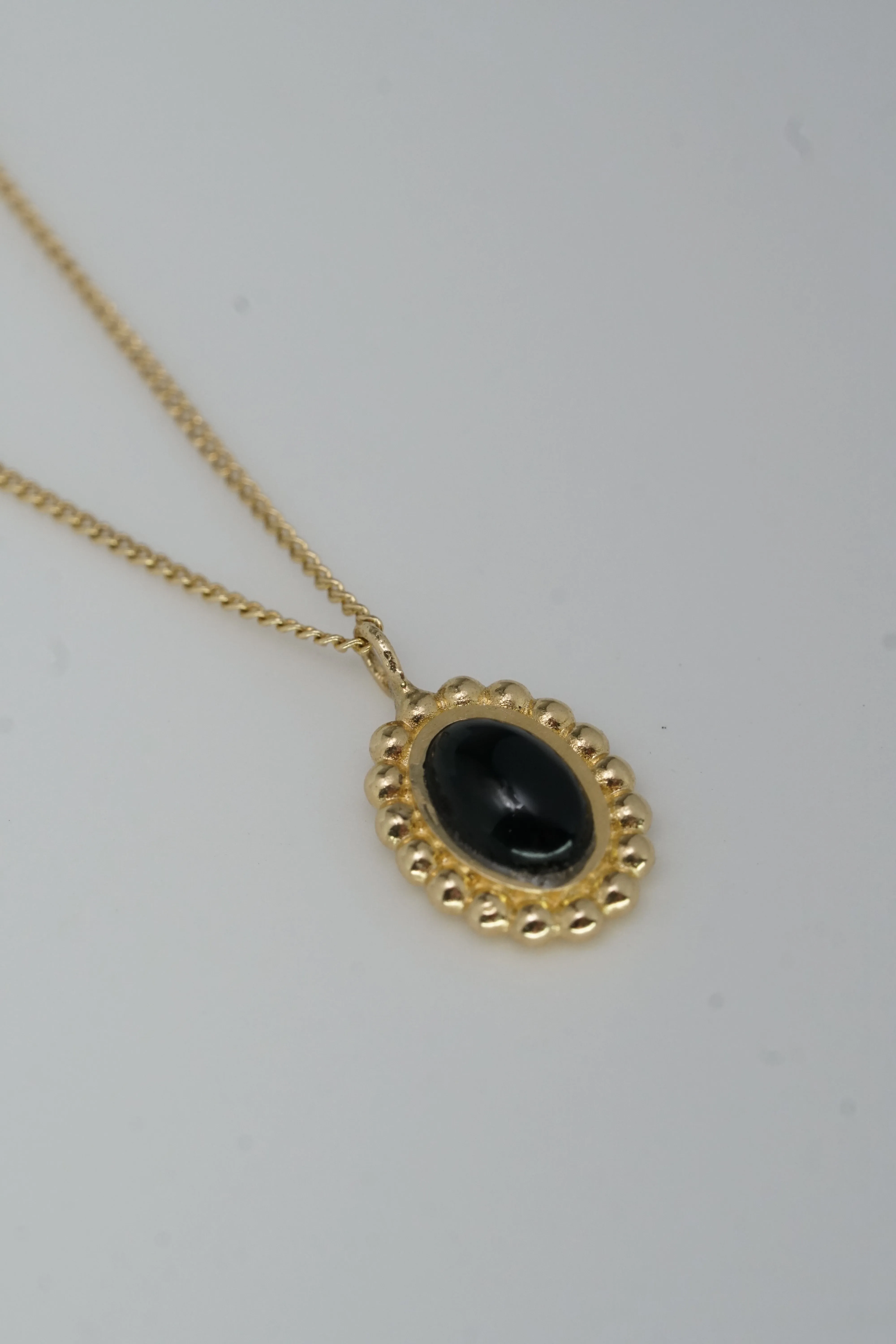 14K Solid Gold Onyx Stone Vintage Charm Necklace