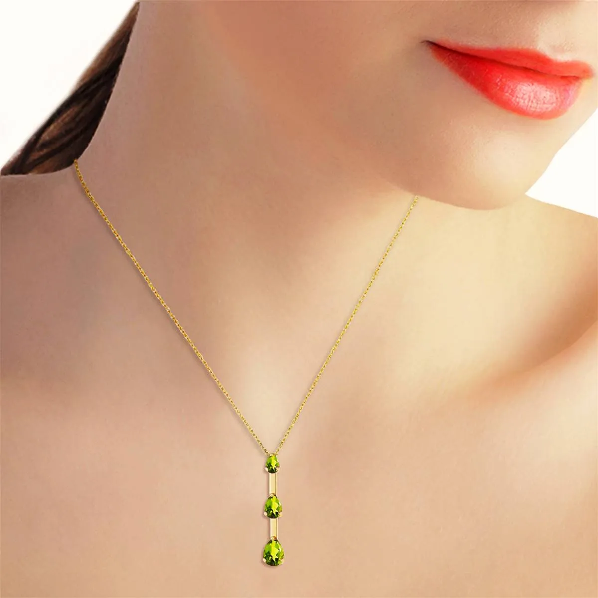 1.71 Carat 14K Solid Yellow Gold Earth's Answer Peridot Necklace