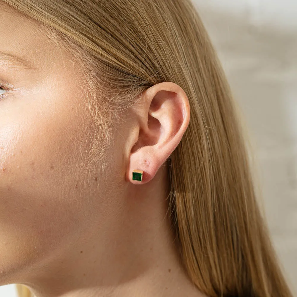 18ct Yellow Gold 1.55ct Emerald Stud Earrings