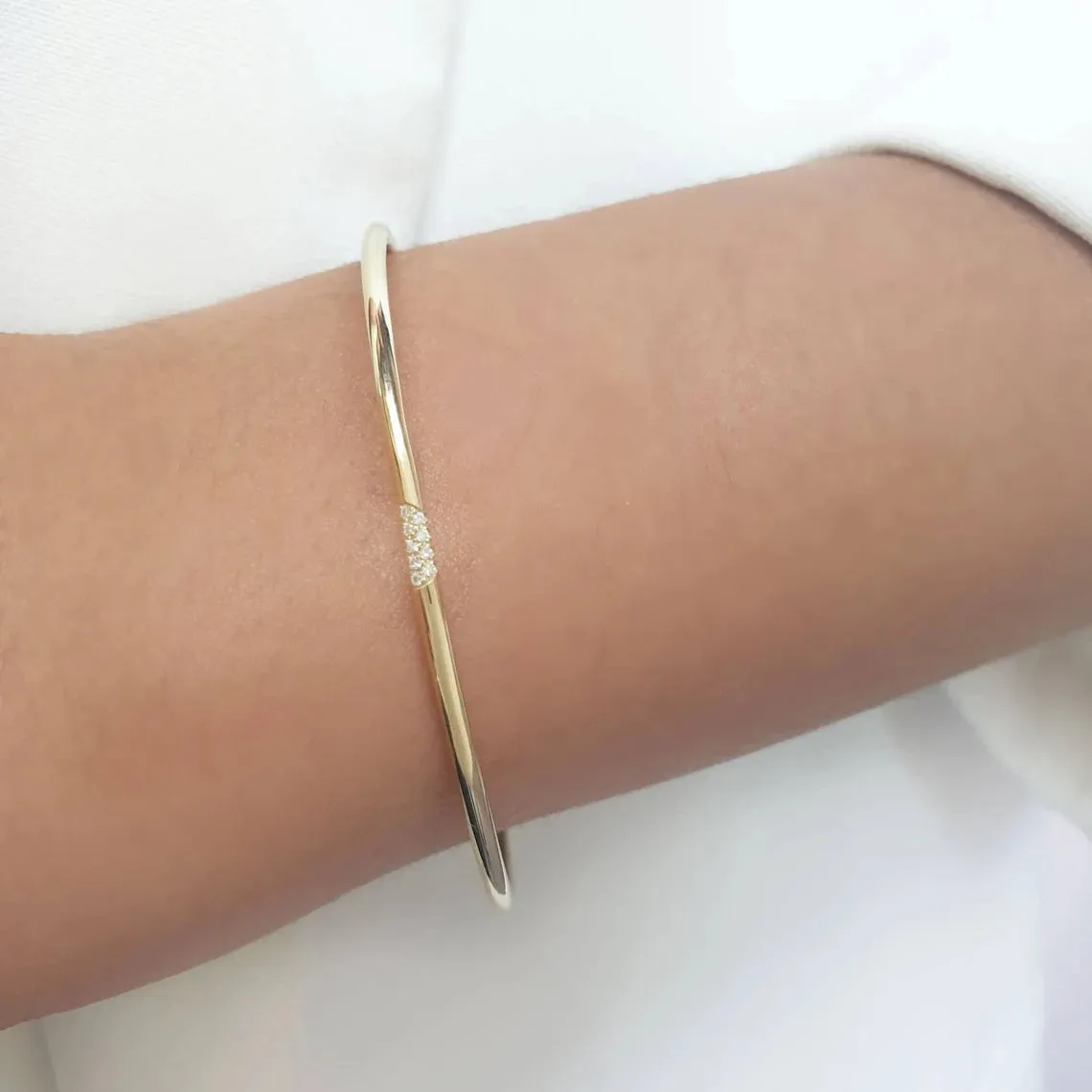 9 diamond bangle gold
