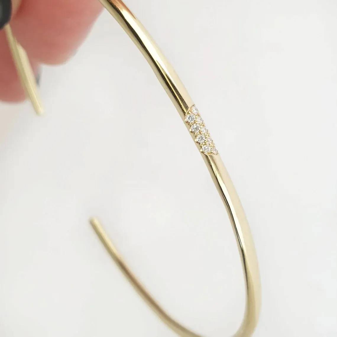9 diamond bangle gold