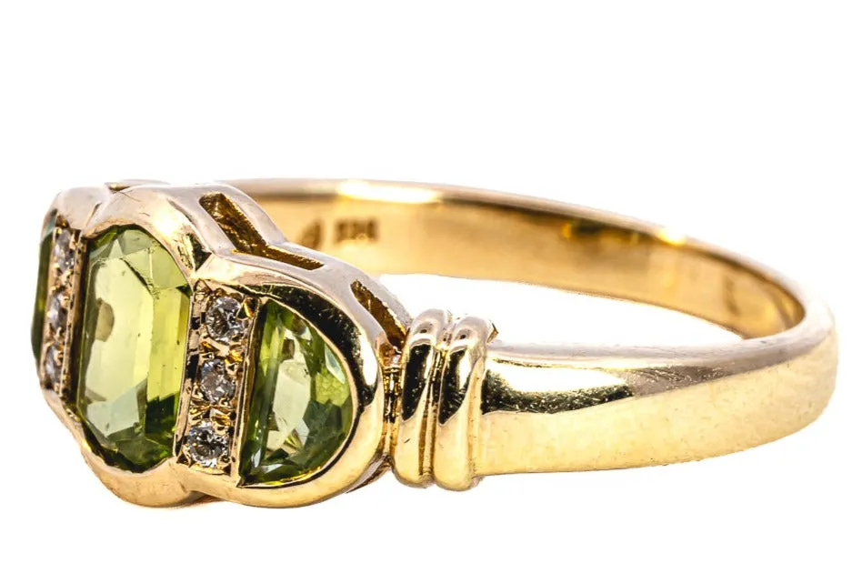 9ct Yellow Gold Peridot and Diamond Ring