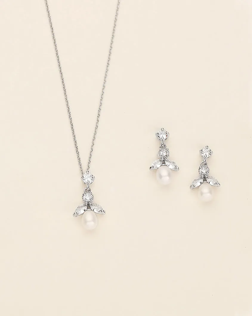 Abby Pearl Necklace Set