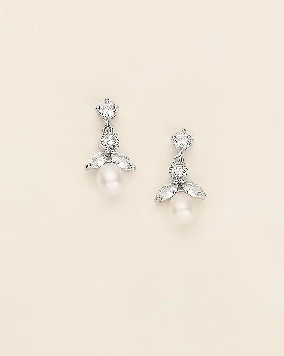 Abby Pearl Necklace Set