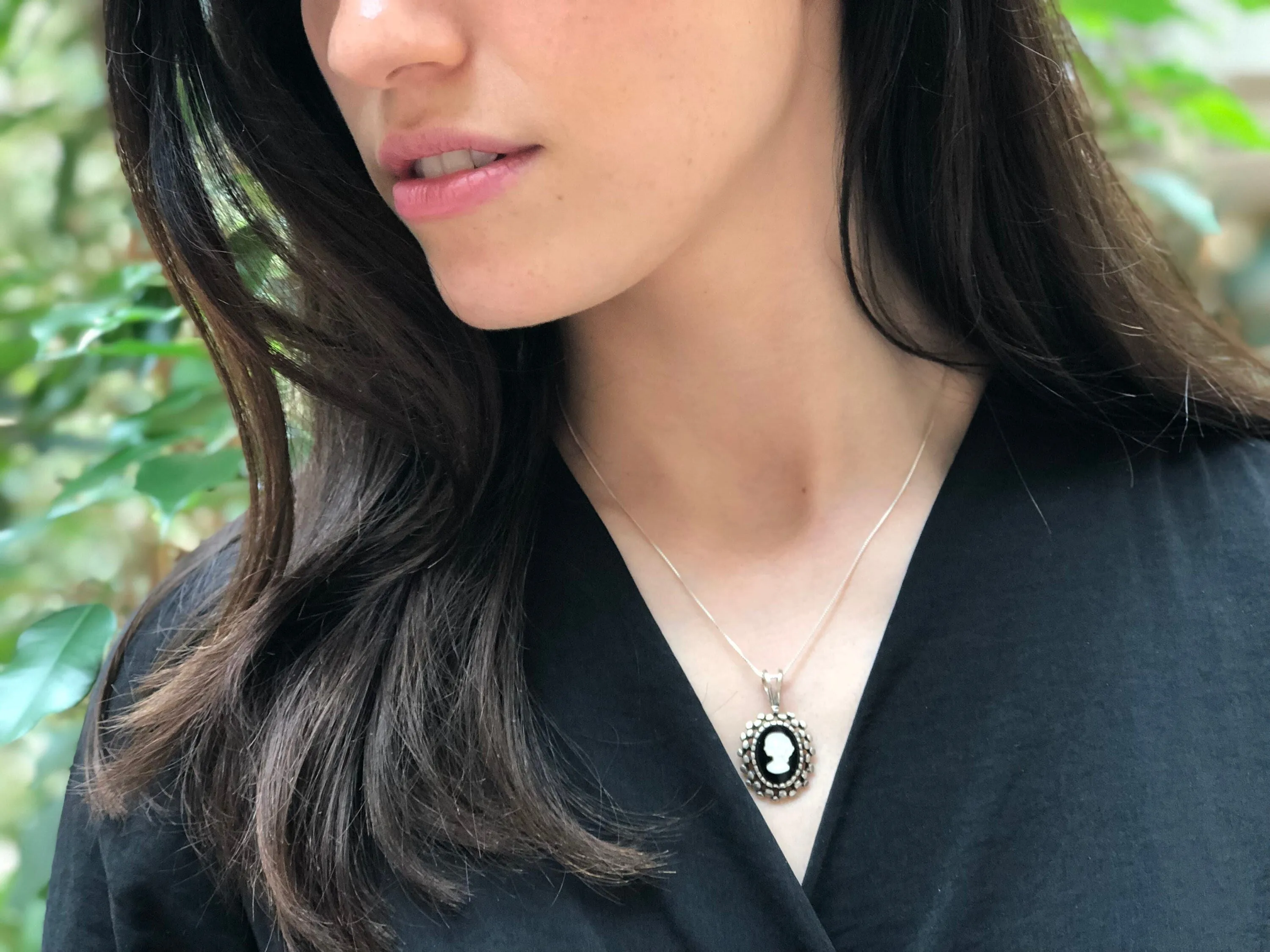 Cameo Pendant - Shell Pearl Necklace - Onyx Lady Necklace