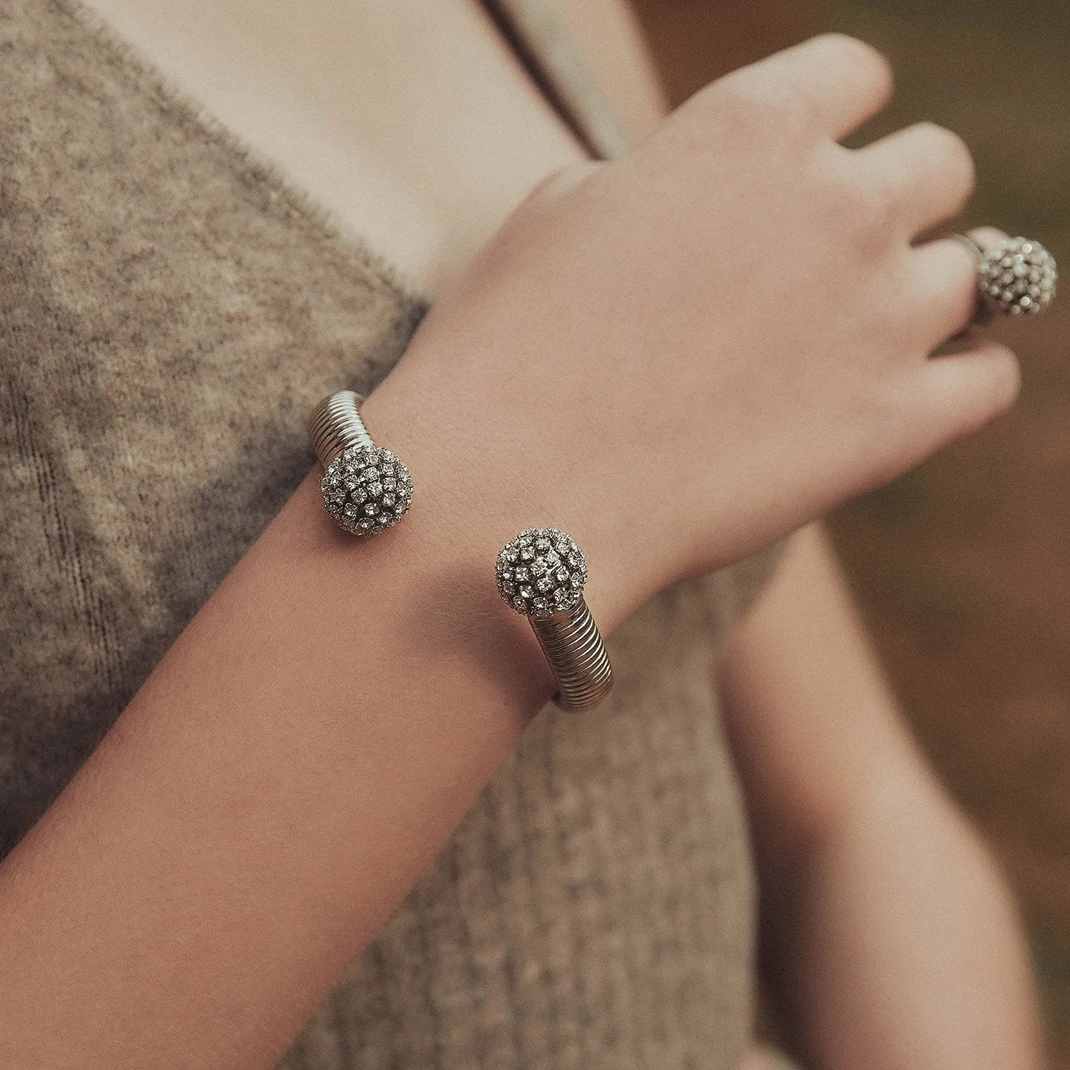 CElES BANGLE