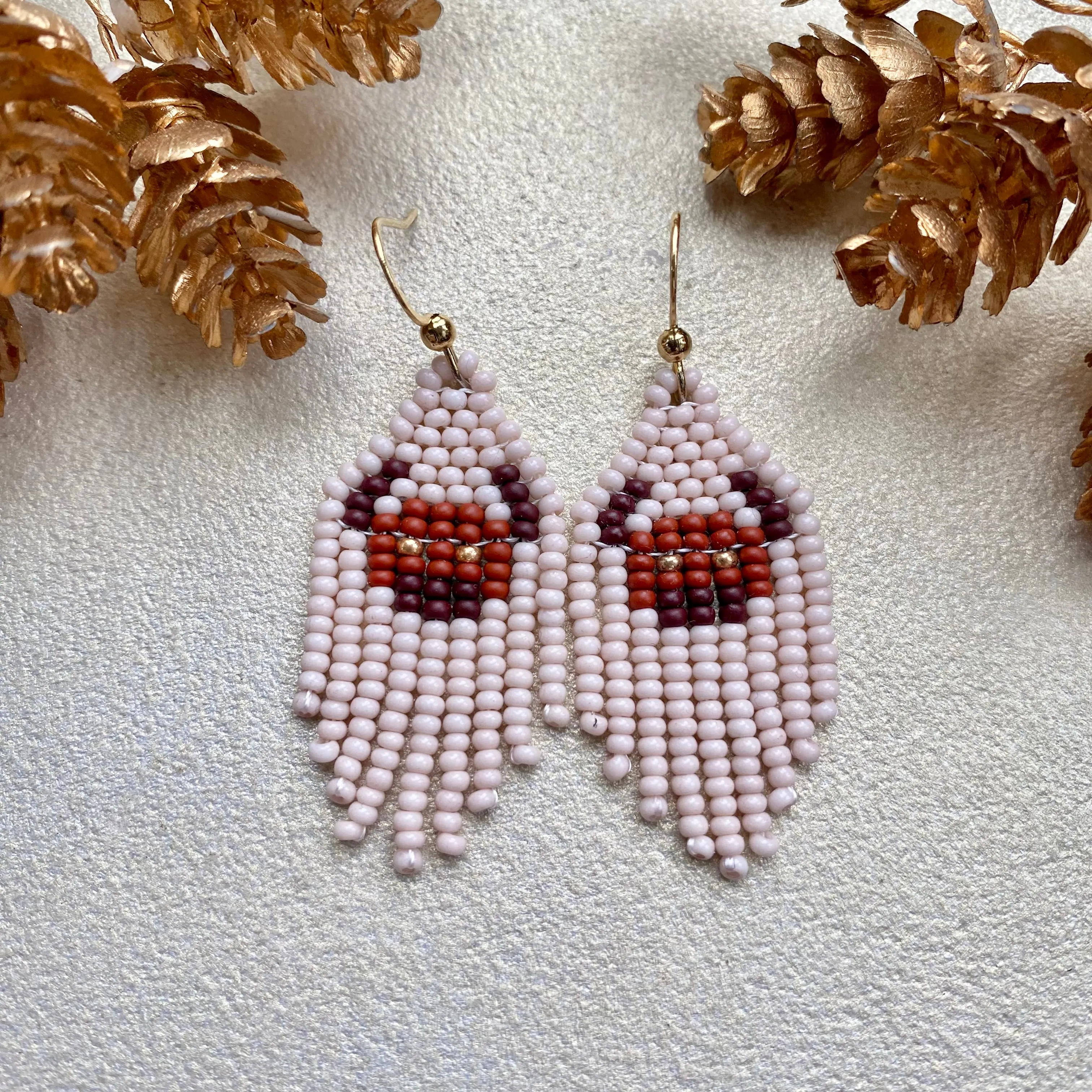 Cowgirl Earrings. Seed Bead Bull Earring for Women. Small Fringe Western earrings. Short Chandelier Earrings in boho hippie style.