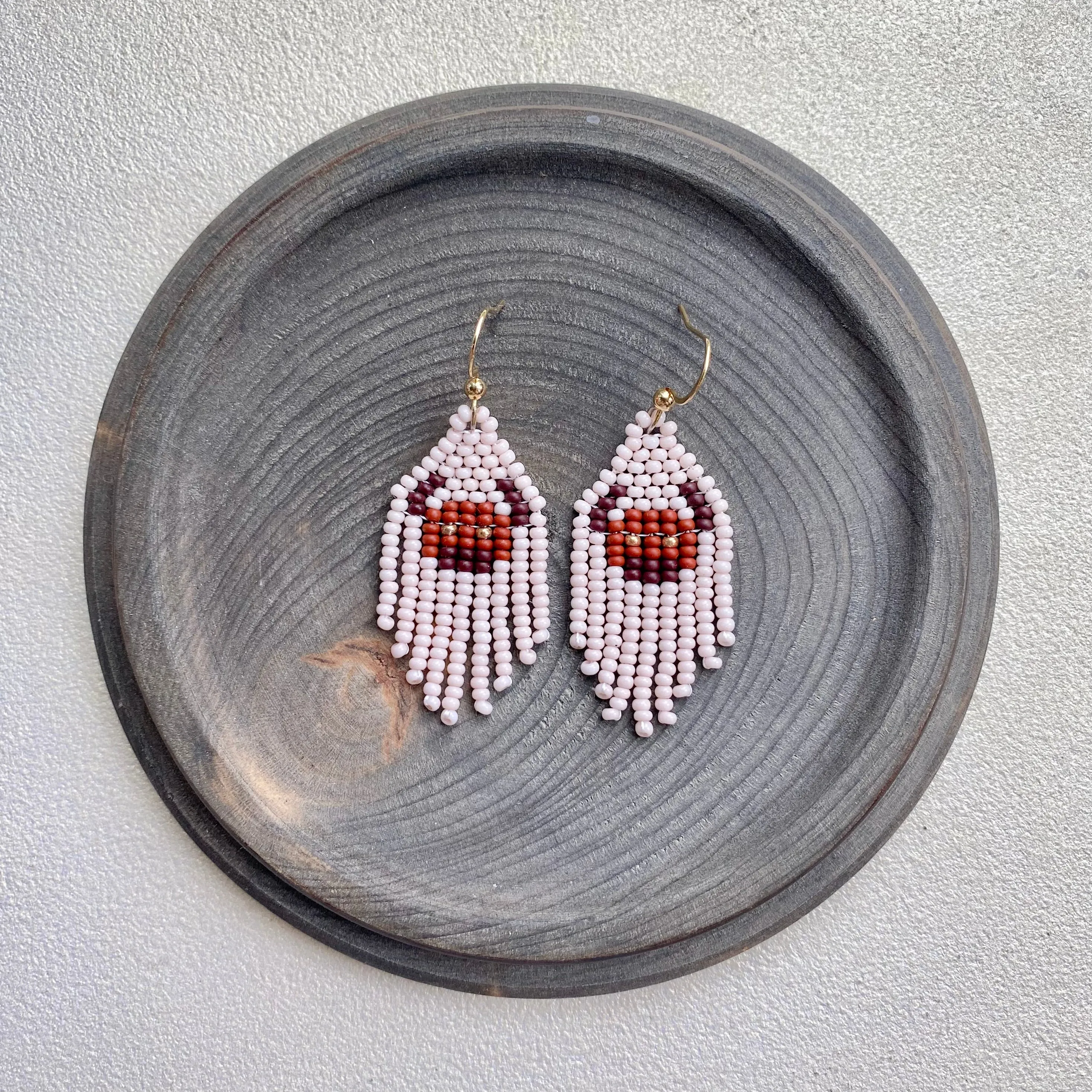 Cowgirl Earrings. Seed Bead Bull Earring for Women. Small Fringe Western earrings. Short Chandelier Earrings in boho hippie style.
