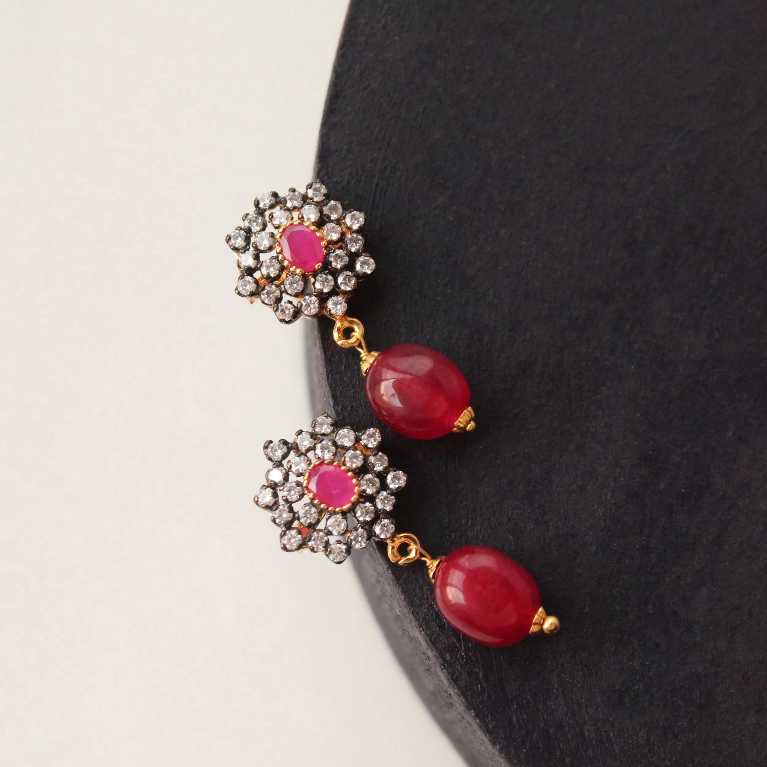 Earrings in Chetum and Zircons
