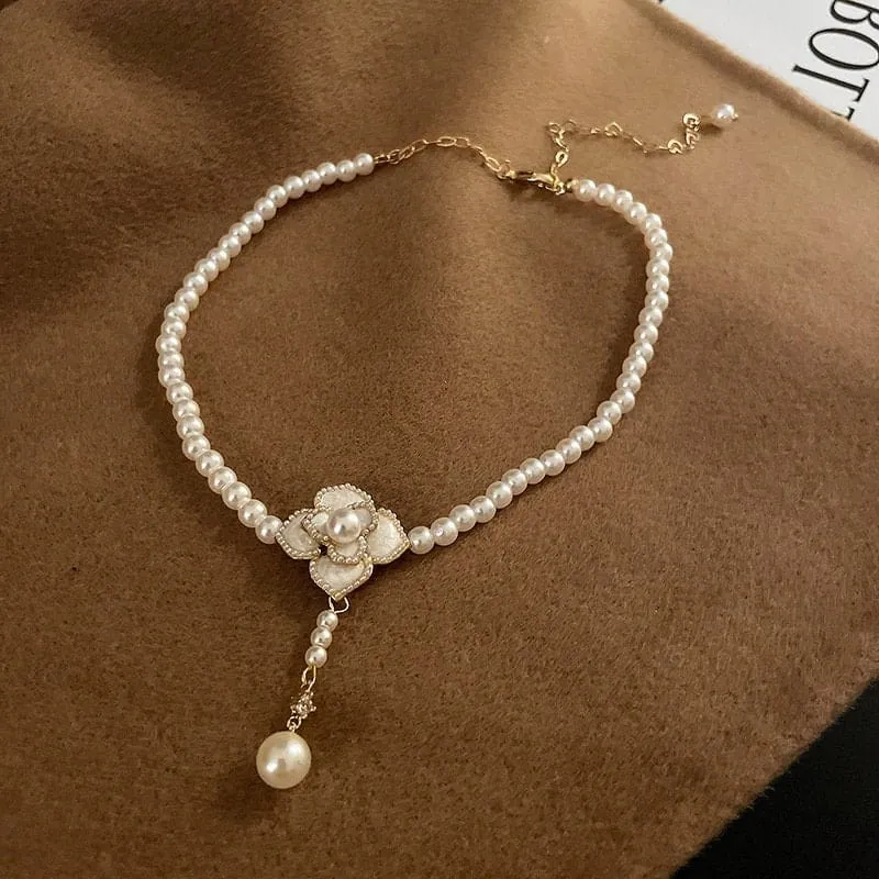 Elegant Camellia Pearl Chain Choker Necklace