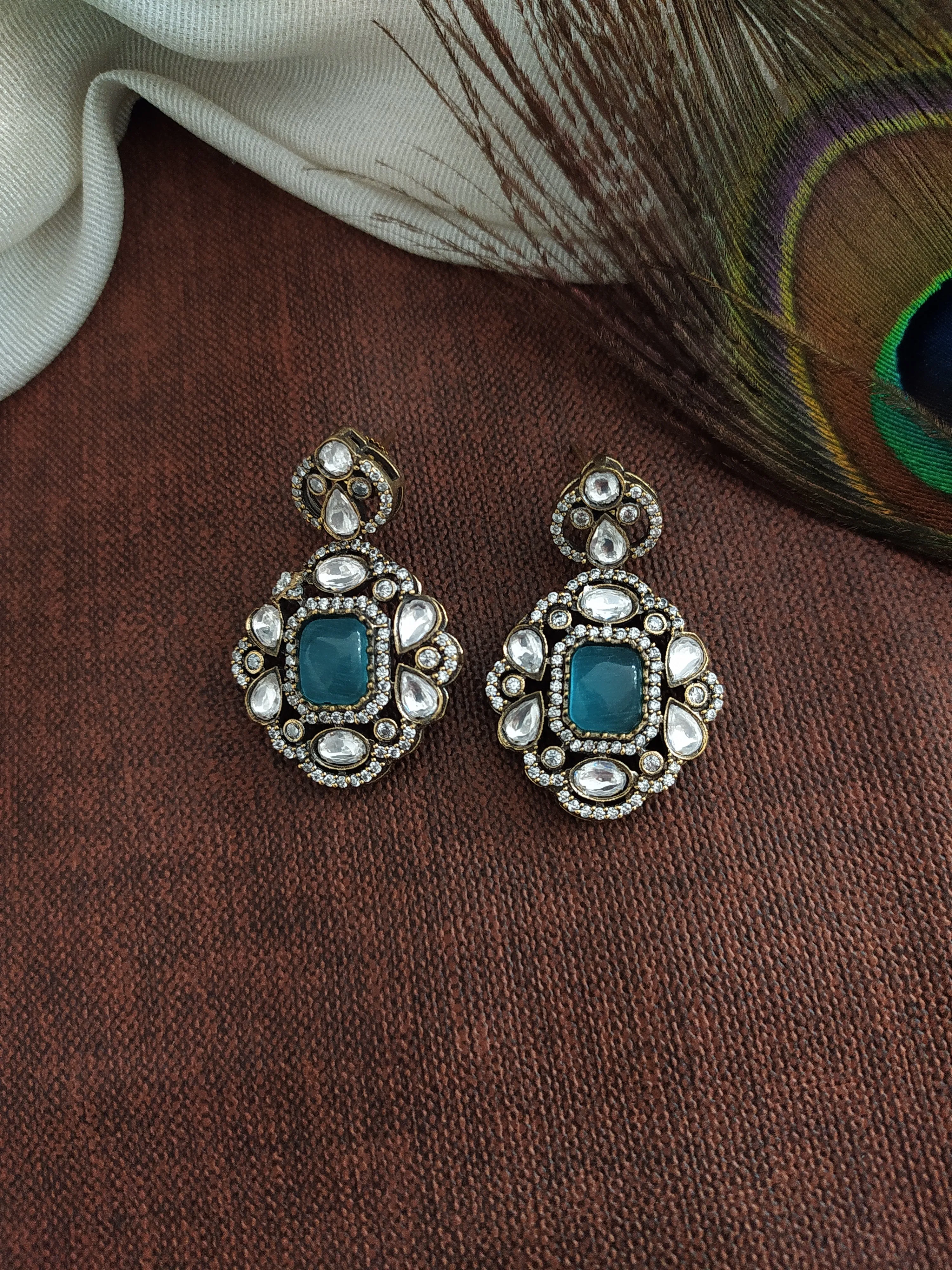 Elegant Onyx Beads Victorian Diamond Choker Sets