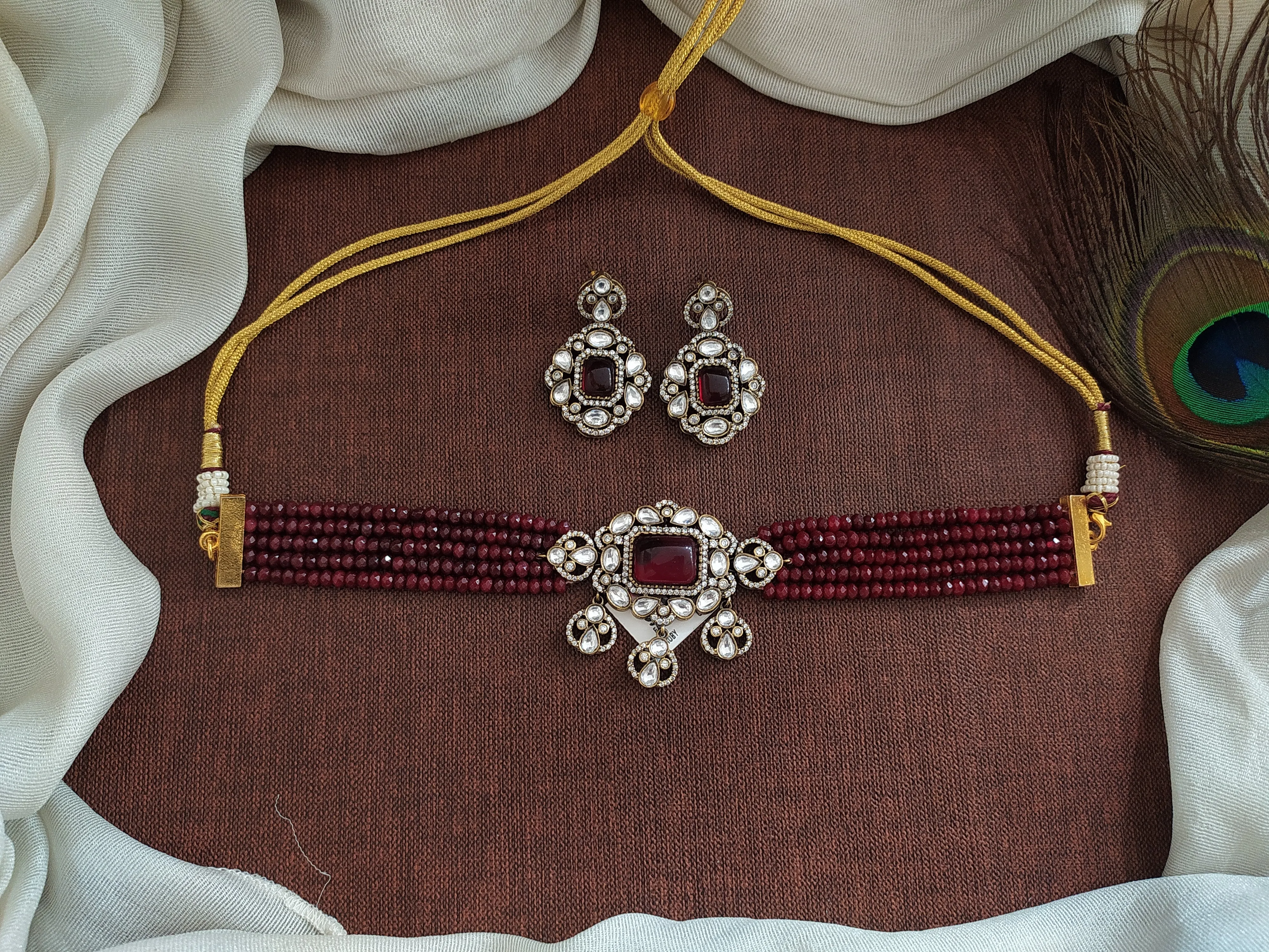 Elegant Onyx Beads Victorian Diamond Choker Sets