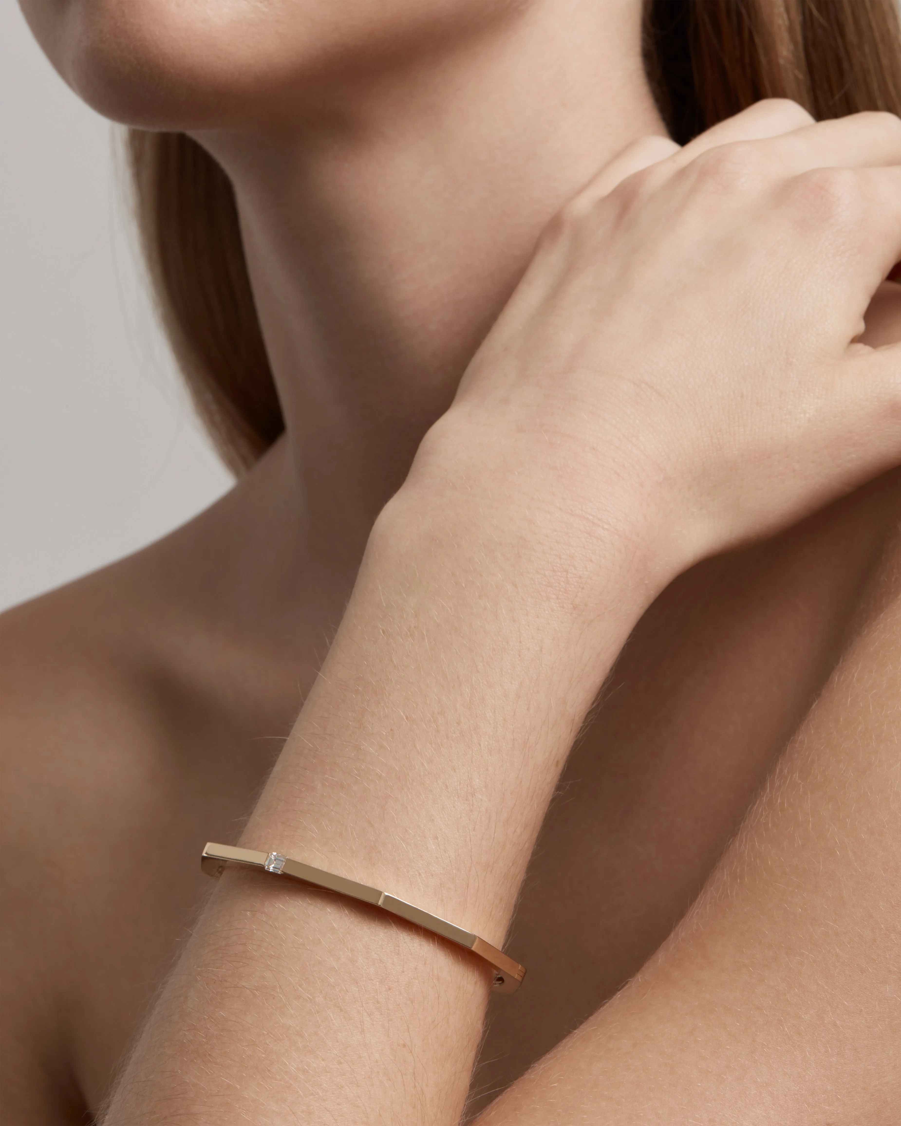Emerald Suspense Bangle