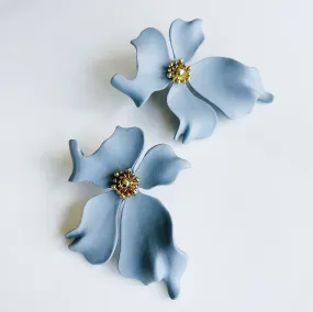 Glorious Bloom Gray Earrings