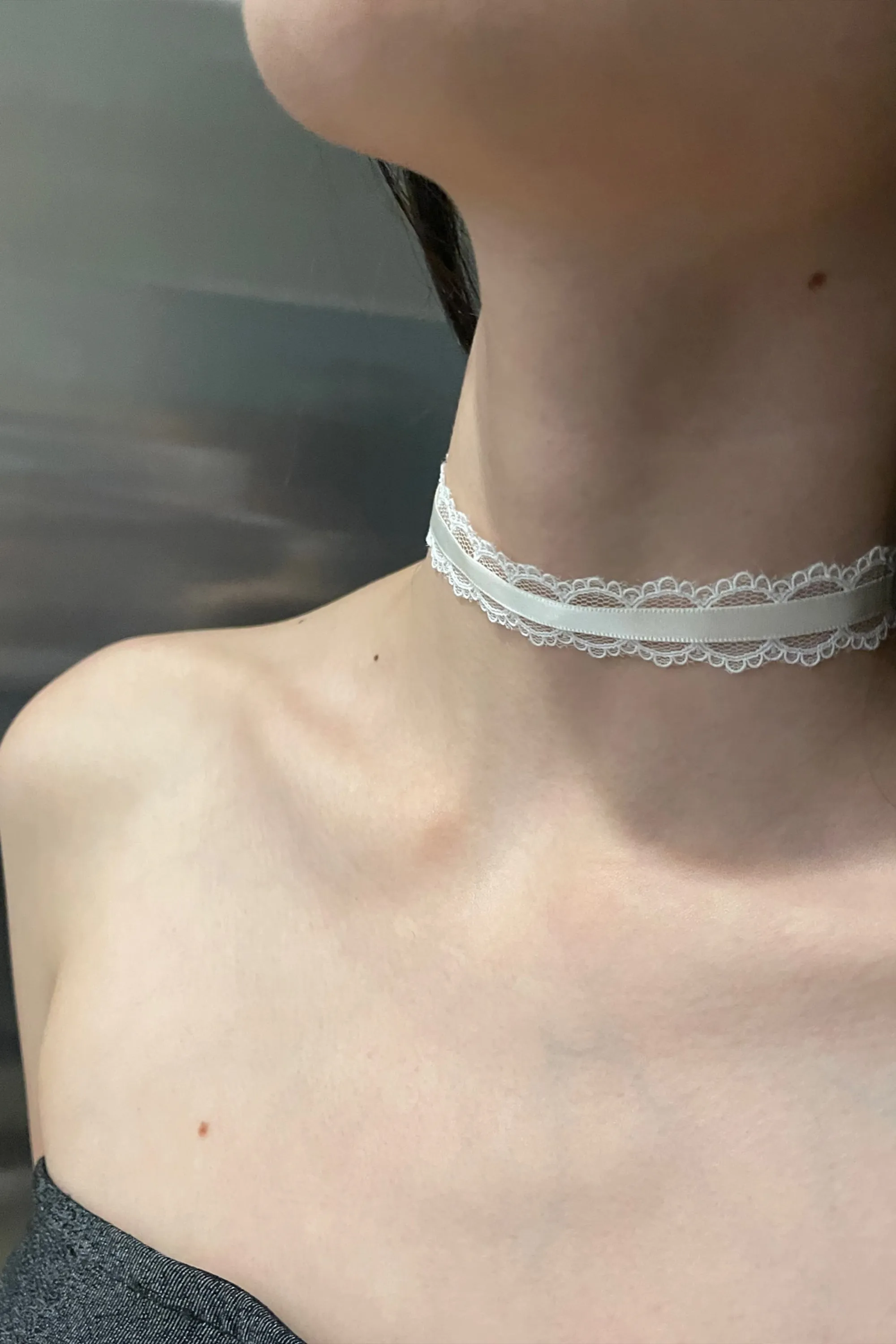 IVORY LACE TIE CHOKER