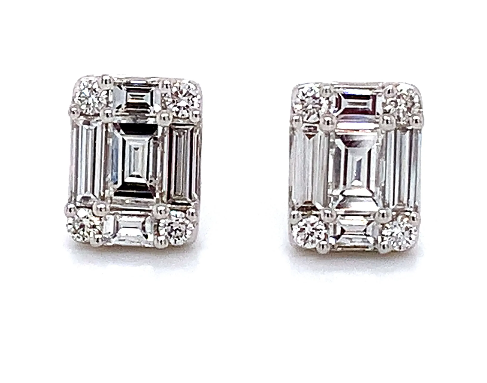 Ladies Diamond Earrings Baguette and Round 0.87CTW
