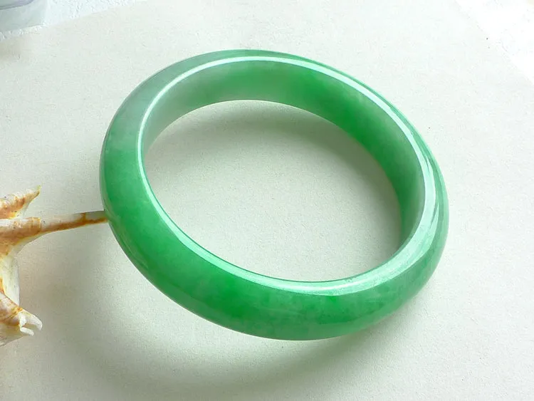 Natural Jade Bangle Jadeite Bangle Internal Diameter 80.5mm BER490