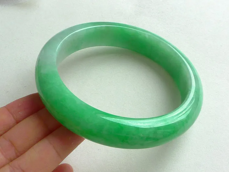 Natural Jade Bangle Jadeite Bangle Internal Diameter 80.5mm BER490