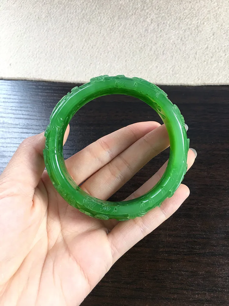 Natural Jade Bangle Nephrite Bangle Internal Diameter 62mm NBE039