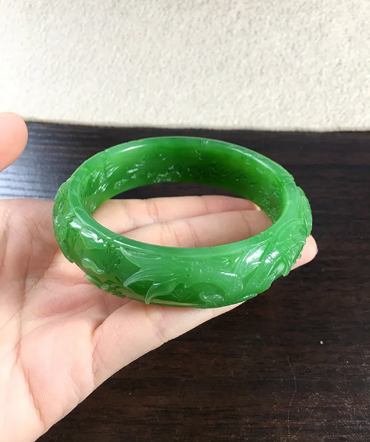 Natural Jade Bangle Nephrite Bangle Internal Diameter 62mm NBE039
