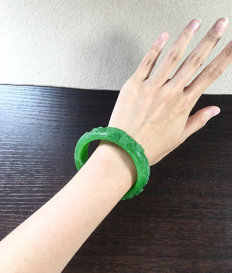 Natural Jade Bangle Nephrite Bangle Internal Diameter 62mm NBE039