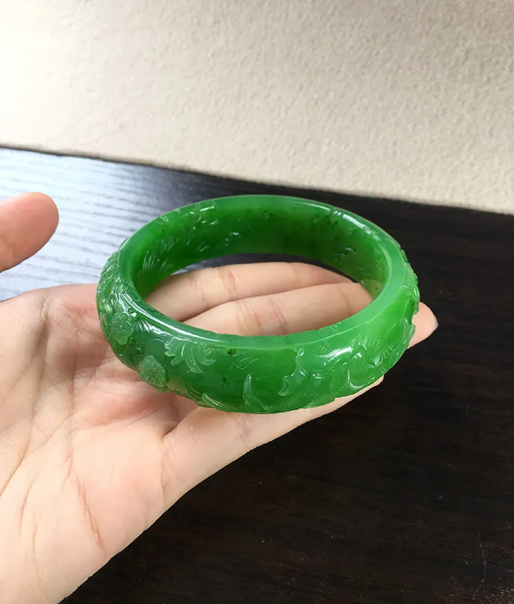 Natural Jade Bangle Nephrite Bangle Internal Diameter 62mm NBE039