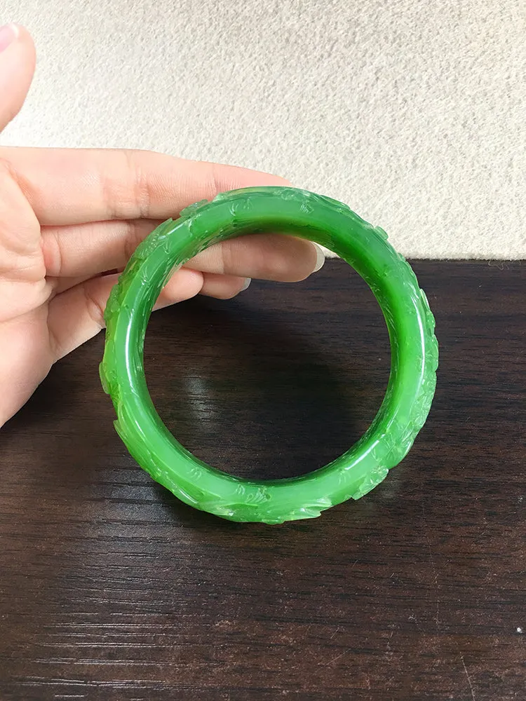 Natural Jade Bangle Nephrite Bangle Internal Diameter 62mm NBE039