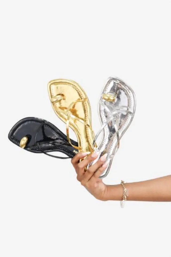 NEW!! Seychelles Sandal in Black