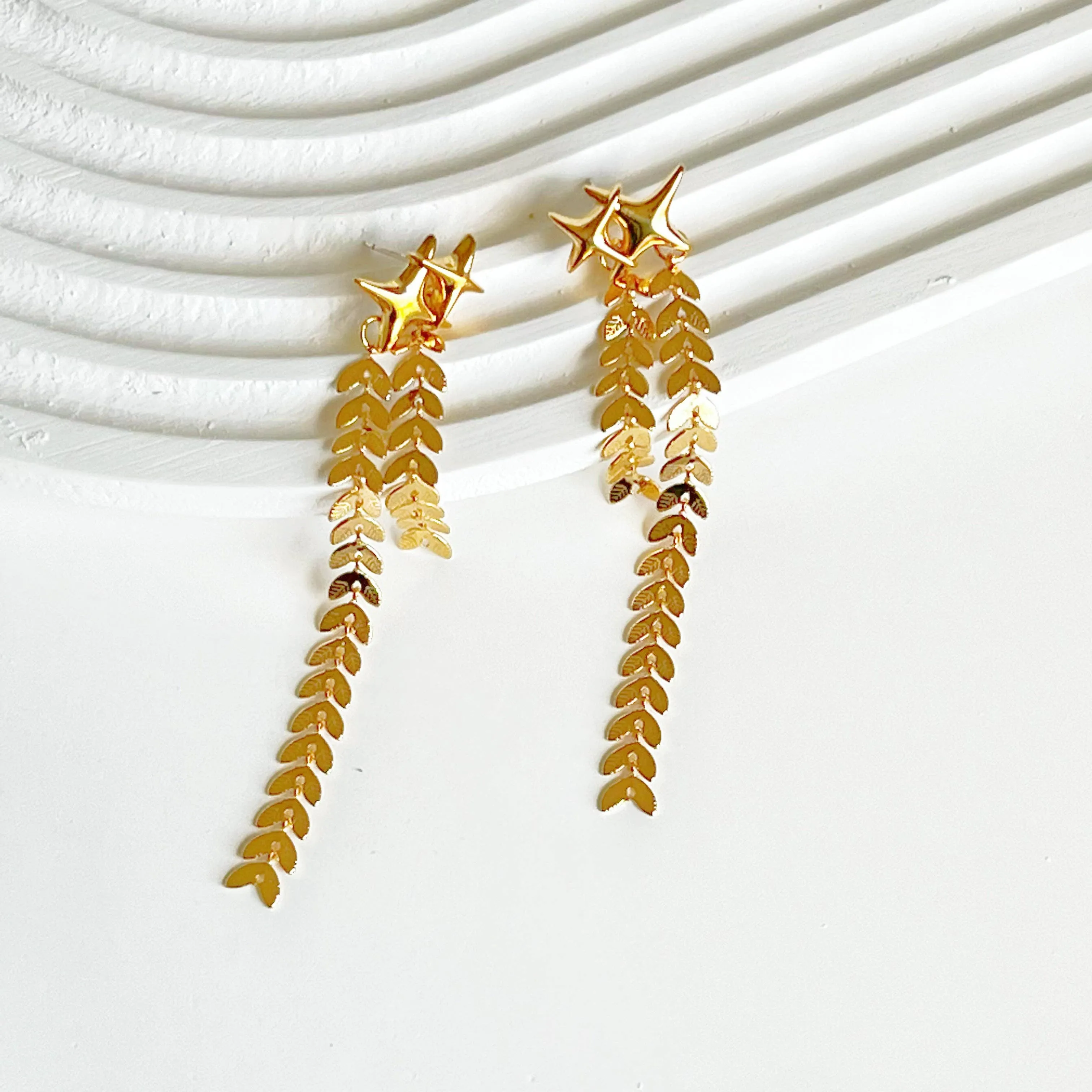 Ninaouity Shining Star Drop Earrings