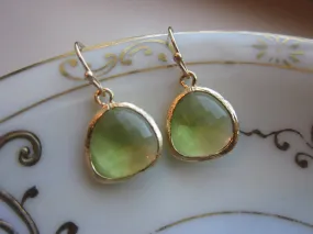 Peridot Earrings Apple Green - 16k Gold Plated Glass Earrings - Bridesmaid Earrings - Wedding Earrings - Valentines Day Gift