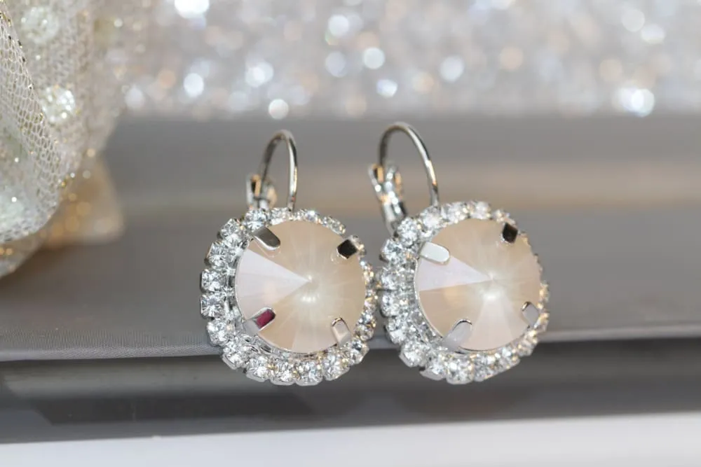 SILVER CREAM EARRINGS