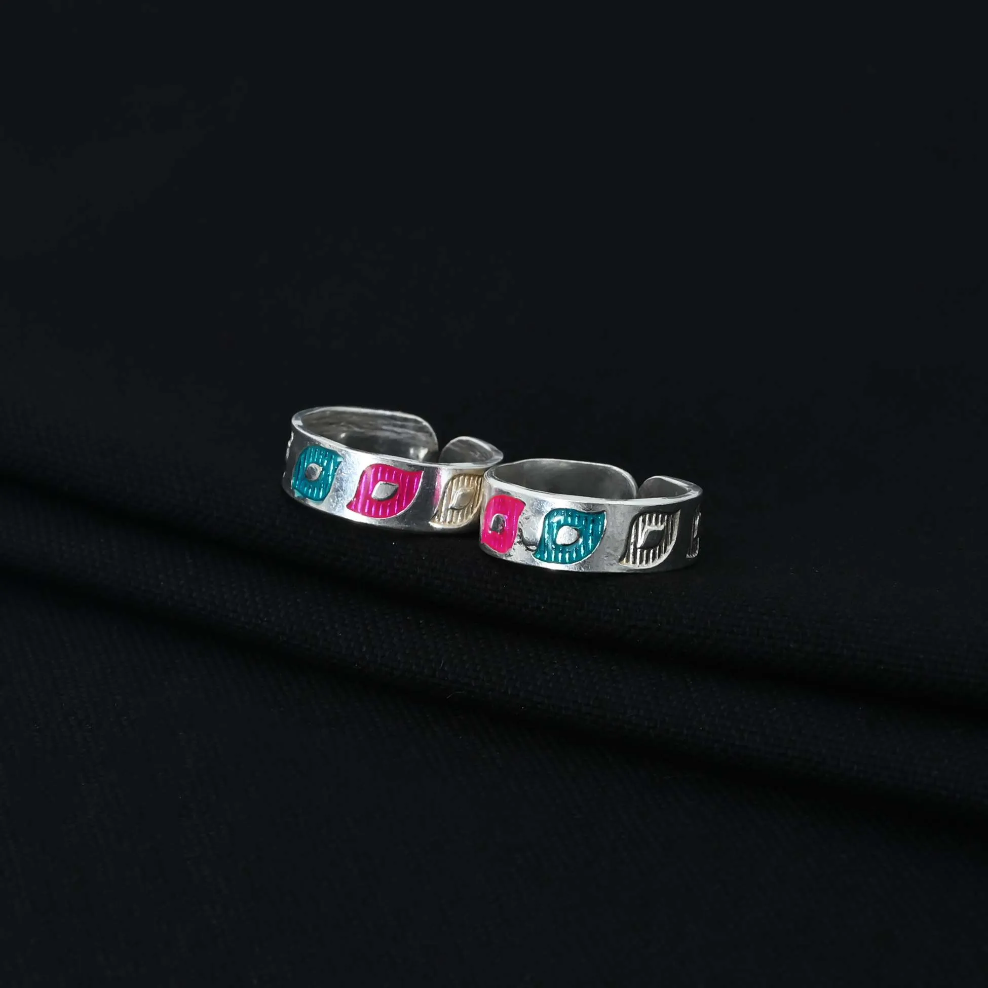 Silver Multi Color Leaf Design Bichhiya for Girls