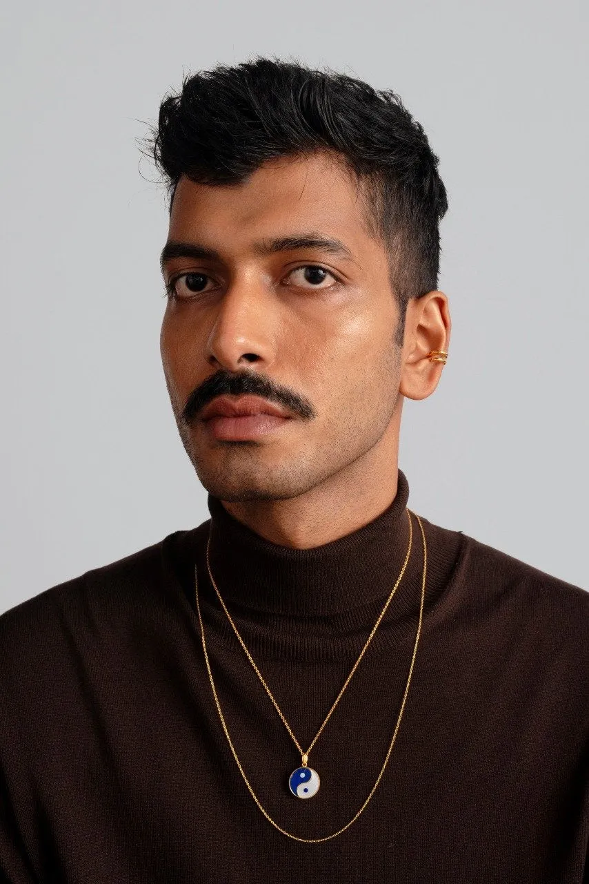 Small Balance Necklace | 18 kt Solid Gold