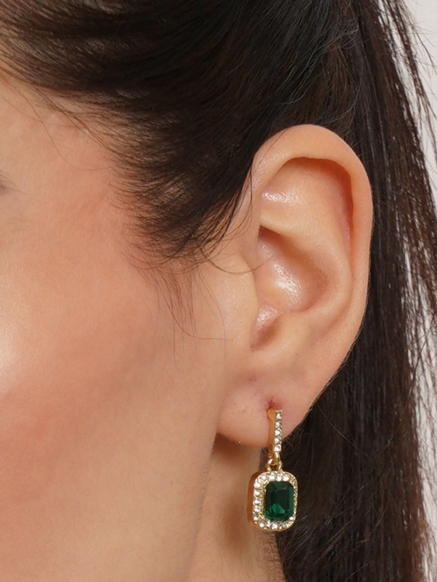 Sparkling Emerald Drops