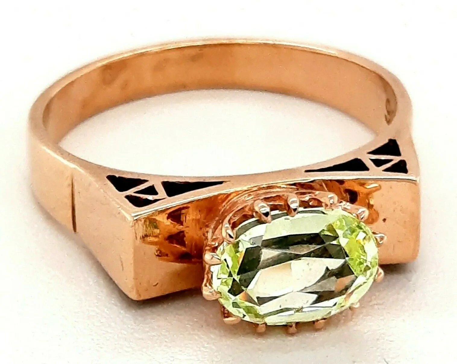 Spinel 9ct Yellow Gold Dress Ring