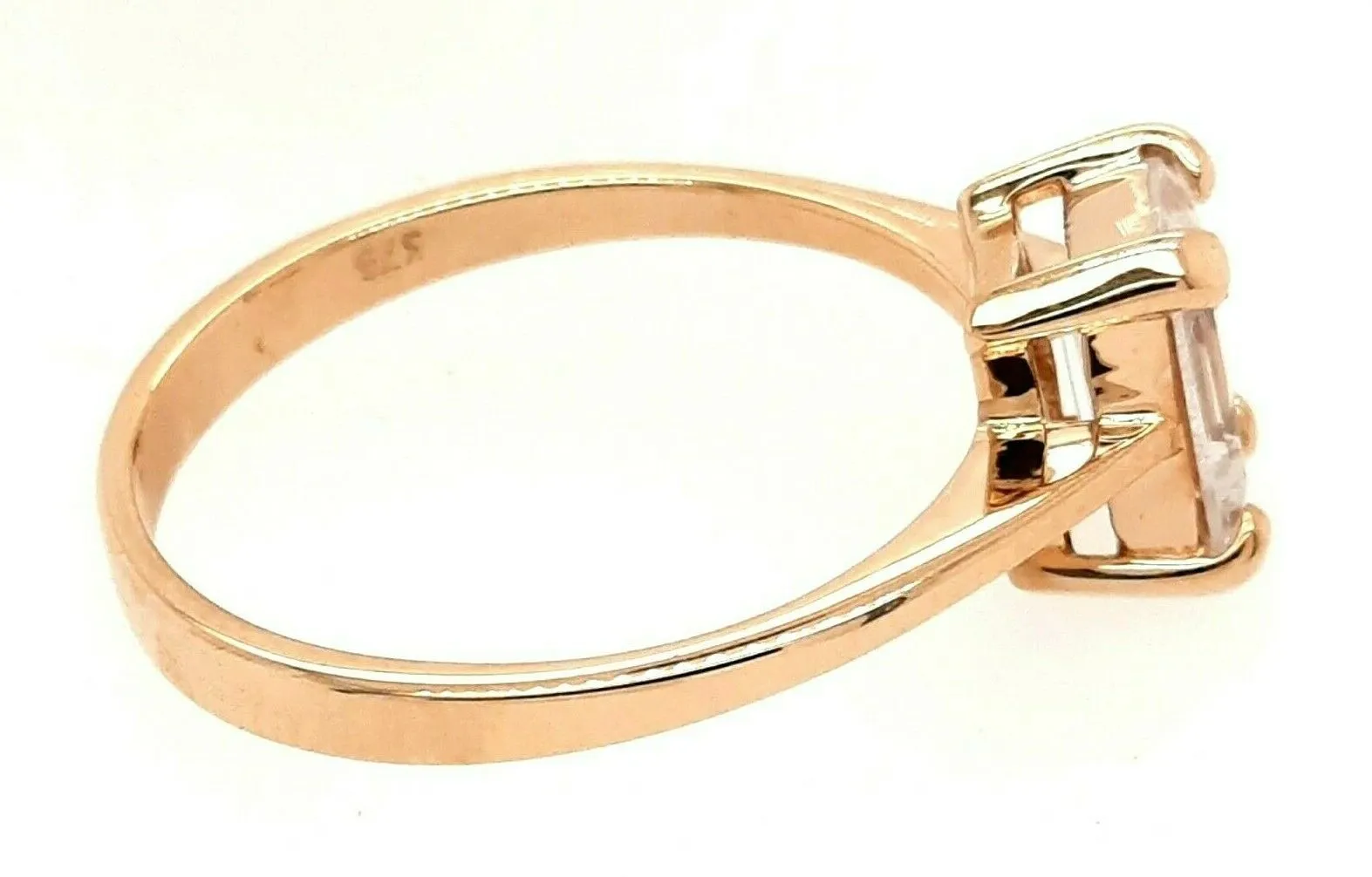 Spinel 9ct Yellow Gold Ring
