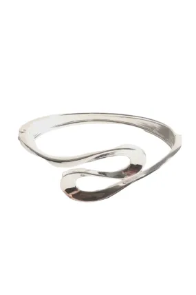 Swirl Front Metal Bangle (Silver)