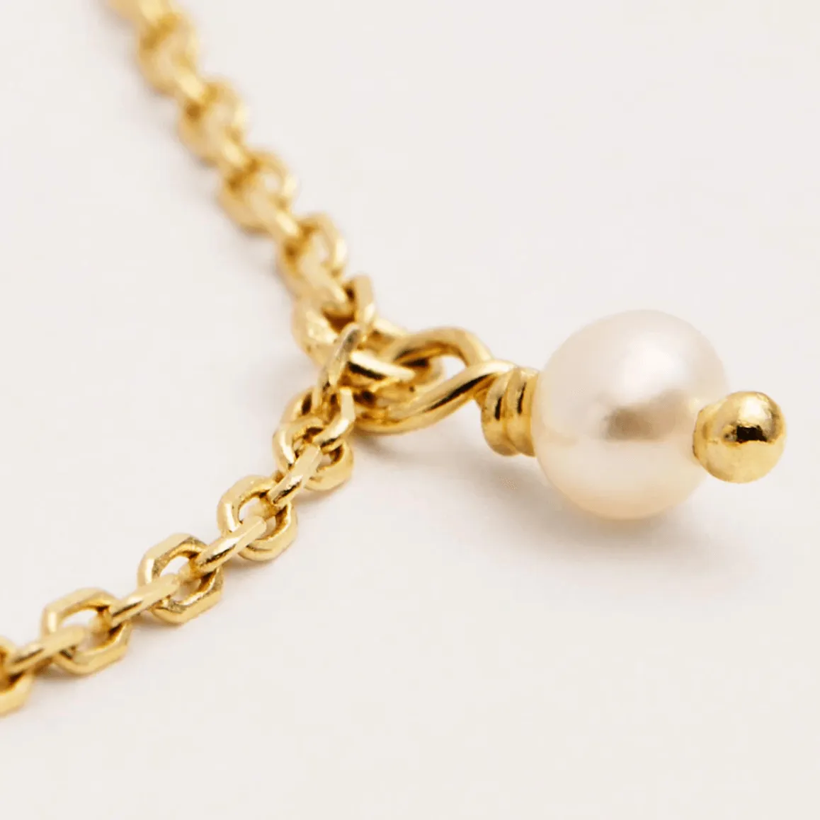 Tear Drop Pearl Choker