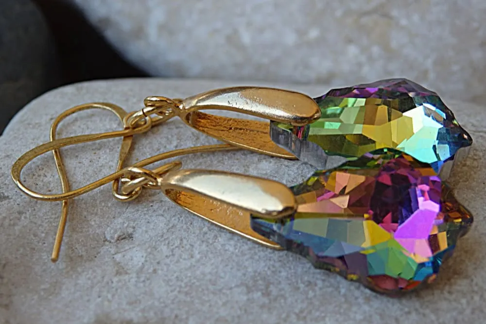 Teardrop green earrings