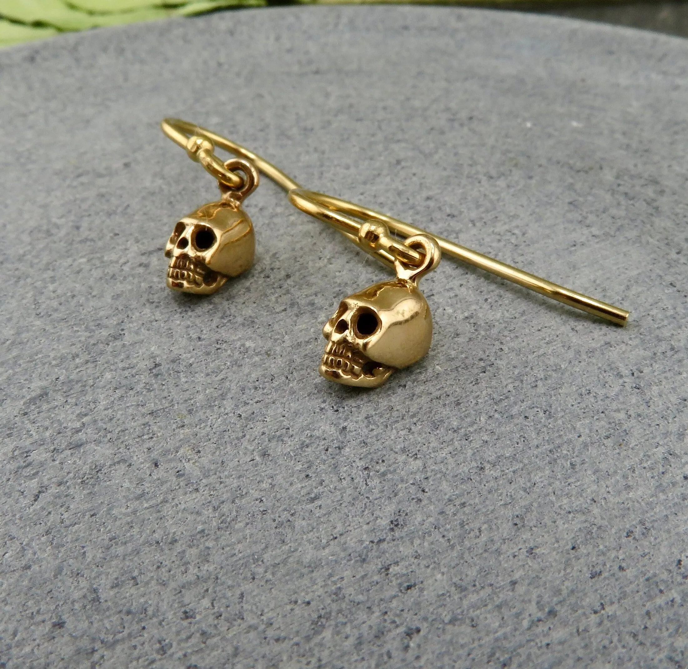 Tiny Skull Earrings - Gold