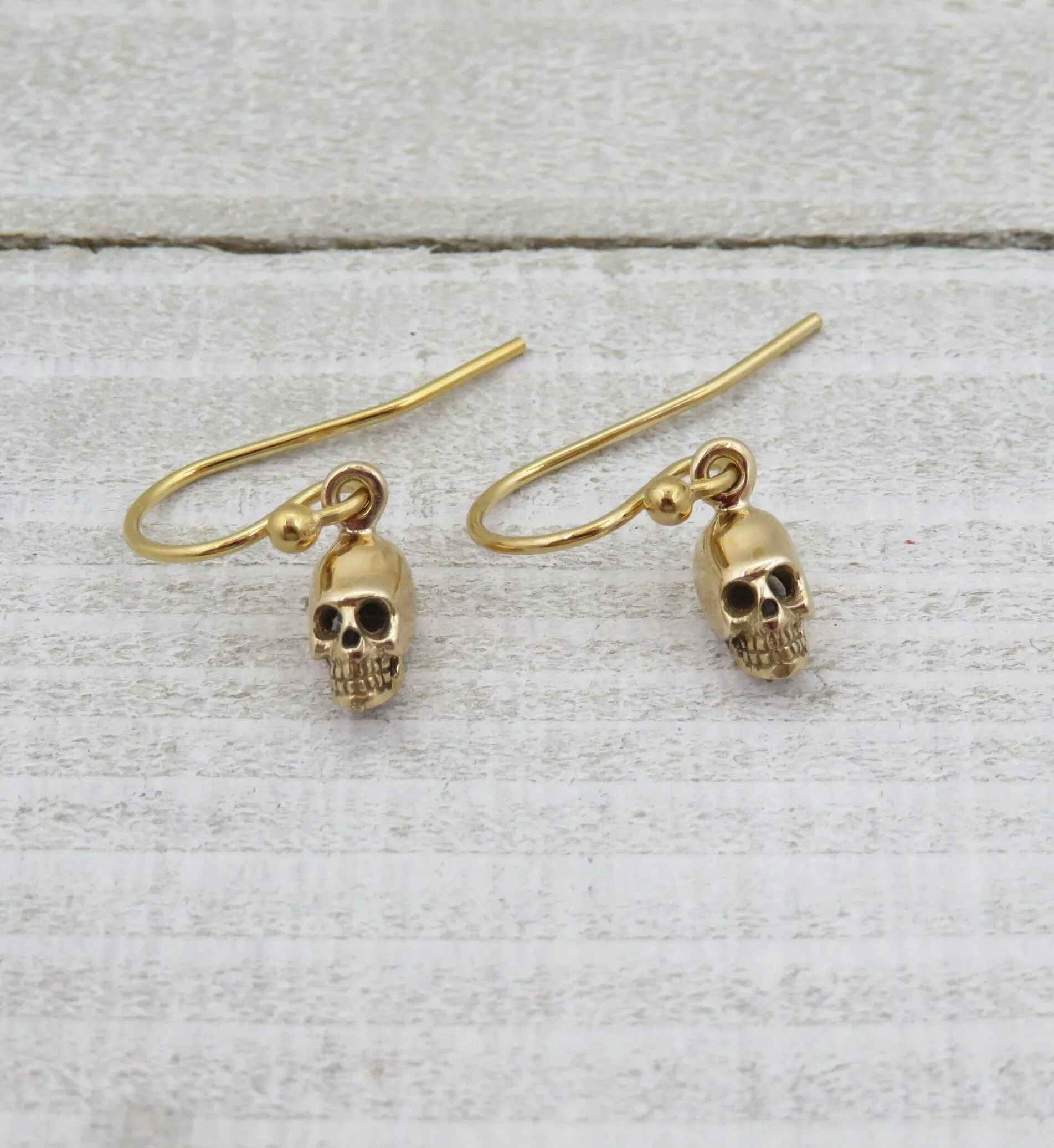 Tiny Skull Earrings - Gold