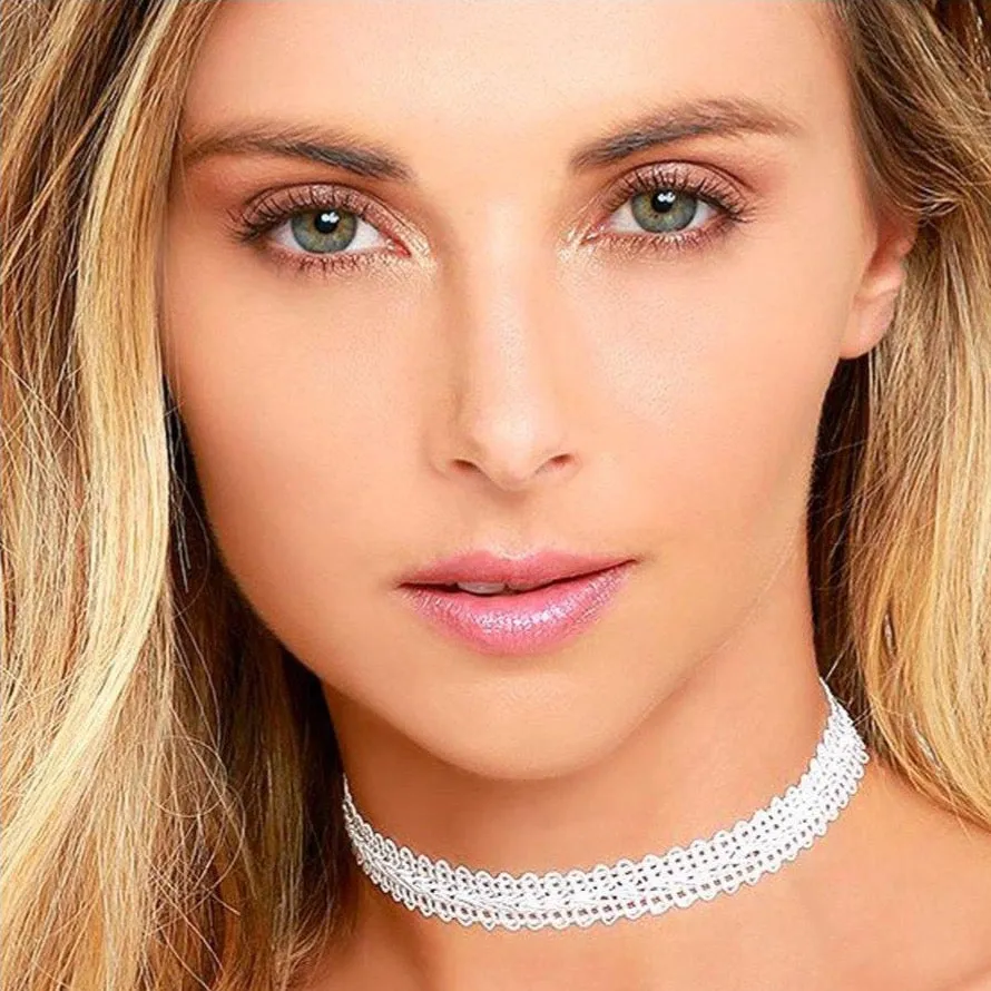 Vanessa Mooney Frozen Lace Choker White
