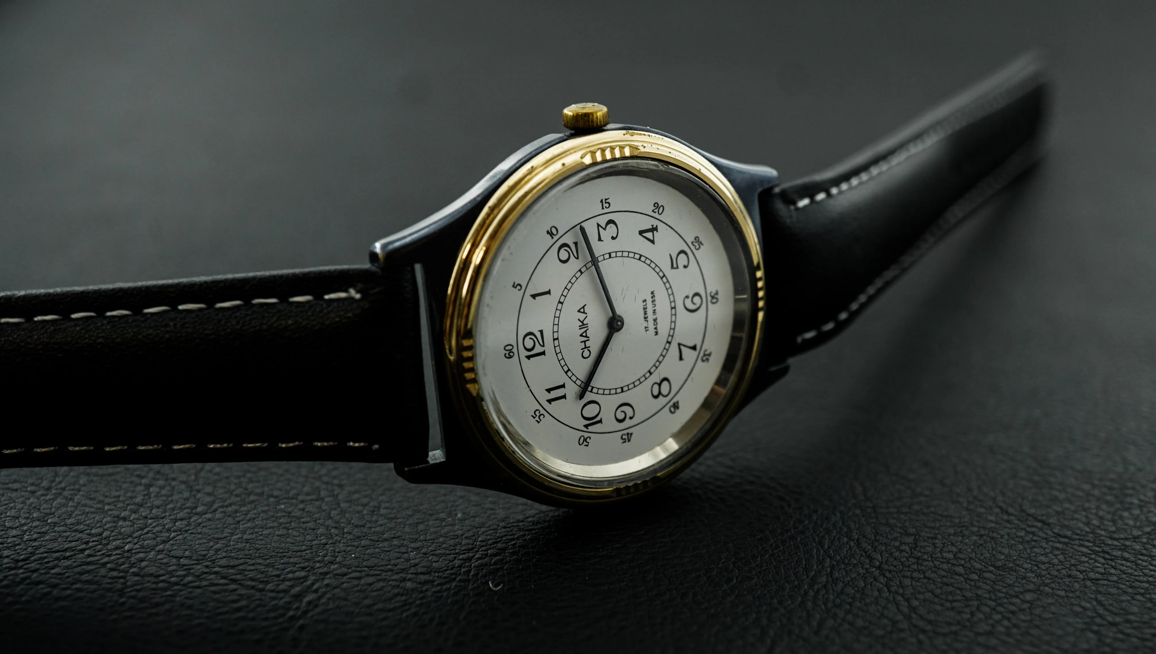 Vintage Chaika 1601A Soviet wristwatch 17 jewels