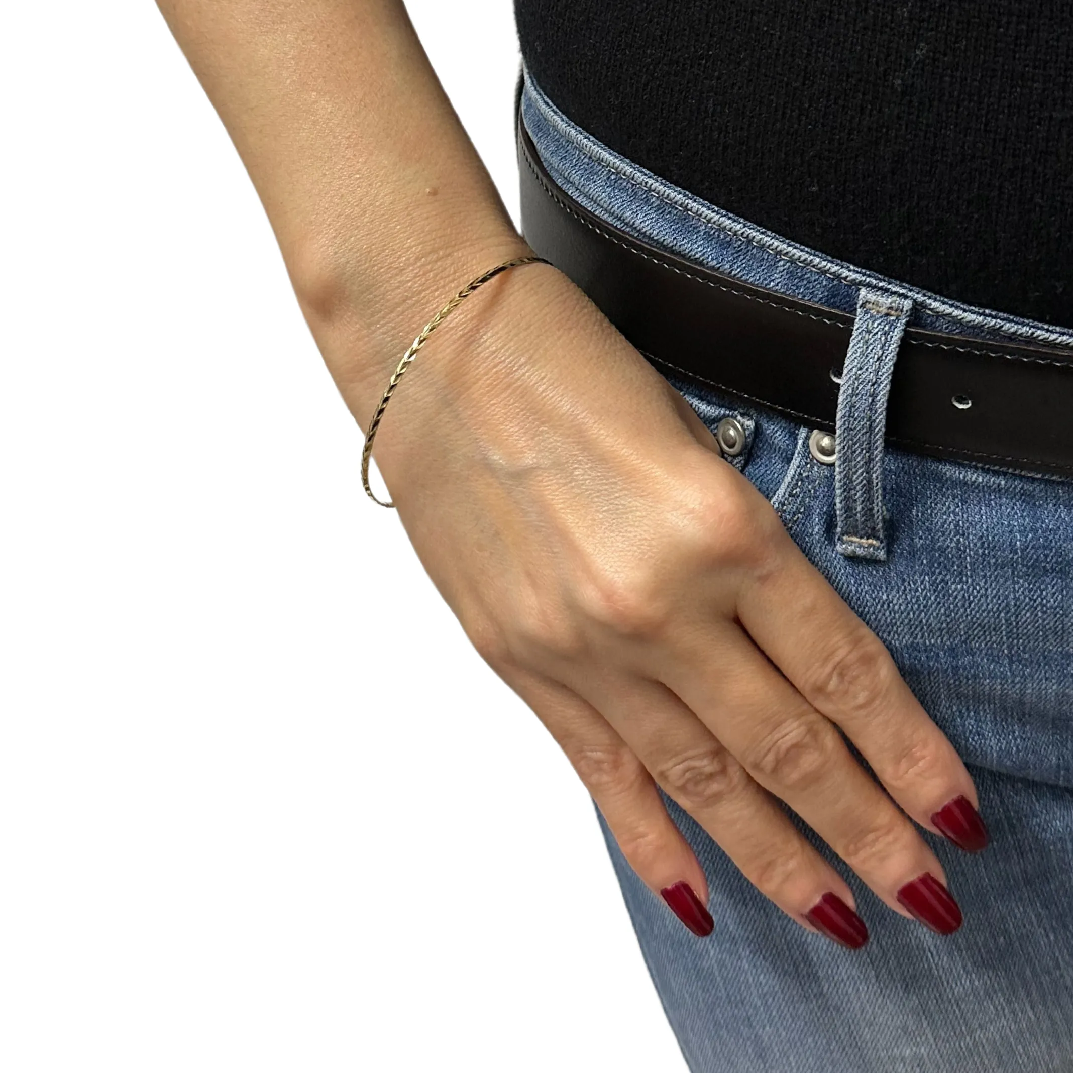 Vintage Italian 'UNO.A.ERRE' Solid 18K Gold Bangle Bracelet