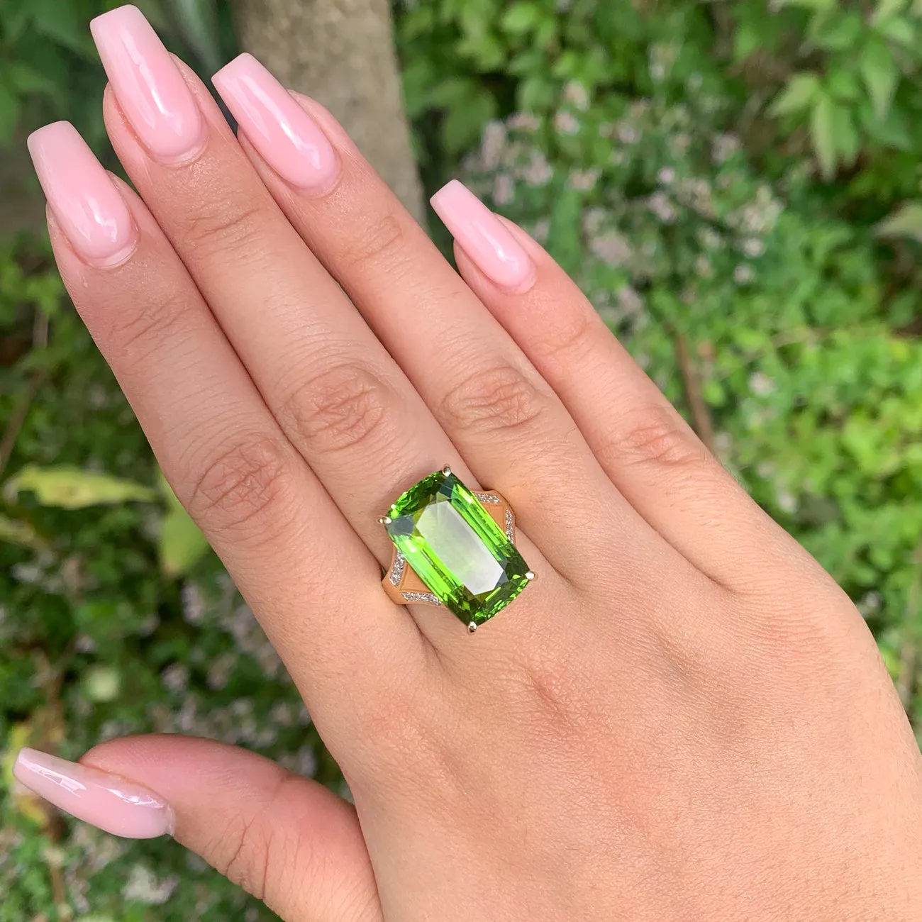 Vintage Peridot Diamond Cocktail Ring 16.5ct Peridot